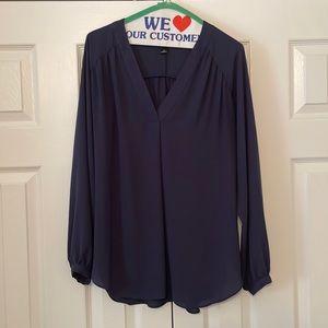 Ann Taylor lightweight dress shirt. Women’s medium.